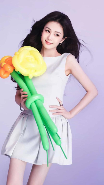 WWWZZZ主界面展示，xvdevios安装包下载入口